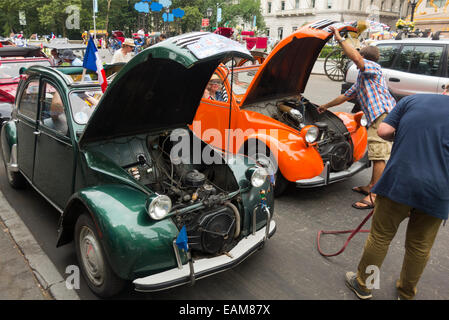 Citroen car show à la Bastille Day Parade à NEW YORK Banque D'Images