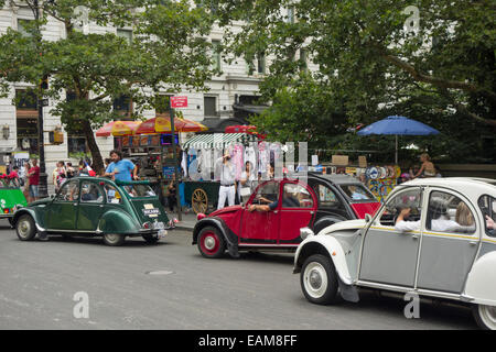 Citroen car show à la Bastille Day Parade à NEW YORK Banque D'Images