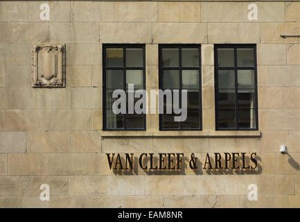 Van Cleef &Arpels store à New York City Banque D'Images