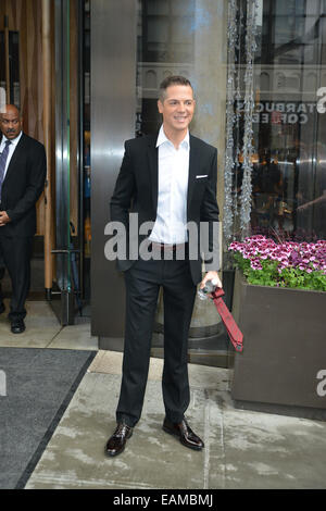 New York Candids avec : Jason Kennedy Où : Manhattan, New York, United States Quand : 15 mai 2014 Banque D'Images