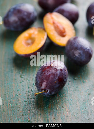 prunes fraîches Banque D'Images