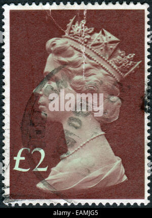 Royaume-uni - circa 1977 : timbre-poste imprimé en Angleterre, montre un portrait de la reine Elizabeth II, circa 1977 Banque D'Images