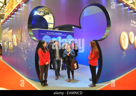 14 novembre 2014 - Shanghai Chine NOV 14 : 2014 China International Travel Mart à Shanghai. China International Travel Mart (CITM) est le plus grand magasin de voyage professionnel en Asie. Il a attiré l'attention des gens dans l'industrie du tourisme dans le monde entier. Comme un événement annuel, c'est tenu à Shanghai et Kunming en alternance. L'HONNEUR AU CITM 2014, organisée conjointement par l'Administration nationale du tourisme de Chine, l'Administration de l'Aviation civile de Chine et du gouvernement populaire municipal de Shanghai, aura lieu à Shanghai New International Expo Centre du 14 novembre au 16 novembre. © SIPA Asie/ZUMA/Alamy Fil Live News Banque D'Images