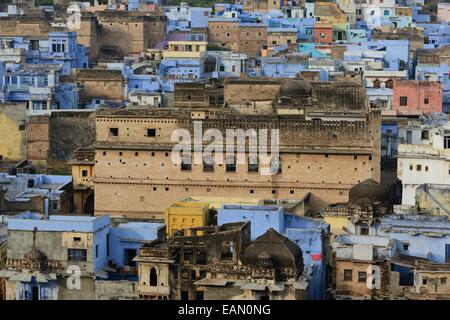 L'Inde, Rajasthan, Mewar, Bundi, vieux quartier avec maisons bleu Banque D'Images