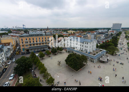 La vue depuis les hauteurs de la ville historique de Warnemunde district de. Banque D'Images