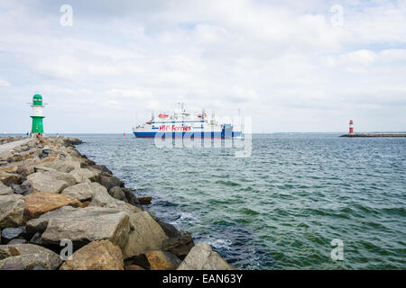 Le traversier Mercandia VIII, compagnie maritime HH-Ferries au port de Rostock. Banque D'Images