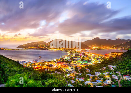 Sint Maarten, Philipsburg, Antilles néerlandaises cityscape au Great Salt Pond. Banque D'Images