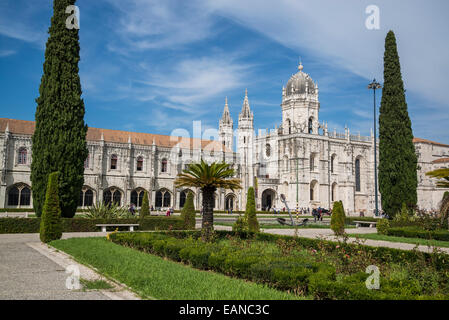 Jardin impérial et le monastère des Hiéronymites, Belém, Lisbonne, Portugal Banque D'Images