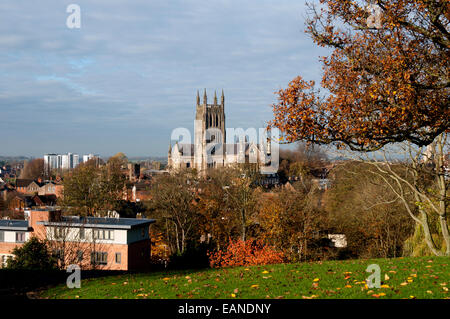 La Cathédrale de Worcester de Fort Royal Park en automne, Worcestershire, Royaume-Uni Banque D'Images