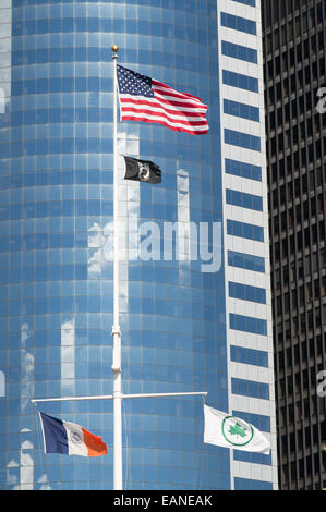 Quatre drapeaux flottants Battery Park, l'étoile et Sripes, New York City, Parcs Ministère et POE drapeaux, New York USA Banque D'Images