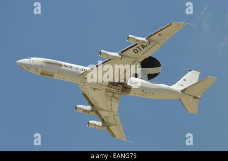 Un Boeing E-3A AWACS de l'OTAN qui a décollé de la Base Aérienne de Konya, Turquie, lors de l'exercice Anatolian Eagle 2013. Banque D'Images
