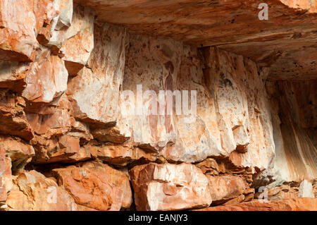 Trou d'art rupestre de Chamberlain Gorge, El Questro, WA, Australie Banque D'Images