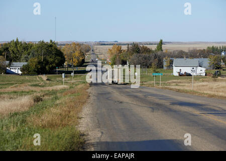 L'autoroute 34 près de Bengough Saskatchewan Canada Banque D'Images