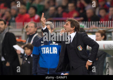 Genova, Italie. 18 Nov, 2014. Antonio Conte (ITA) Football/Football : match amical entre l'Italie 1-0 Albanie au Stadio Luigi Ferraris de Gênes, Italie . © Maurizio Borsari/AFLO/Alamy Live News Banque D'Images