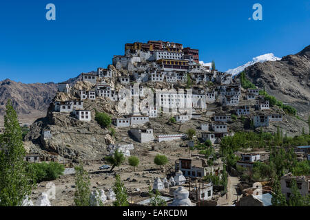Thiksey Gompa, monastère construit sur une colline, le Ladakh, le Jammu-et-Cachemire, l'Inde Banque D'Images