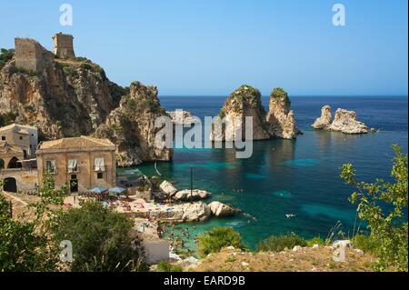 Plage de Scopello, Castellammare del Golfo, province de Trapani, Sicile, Italie Banque D'Images