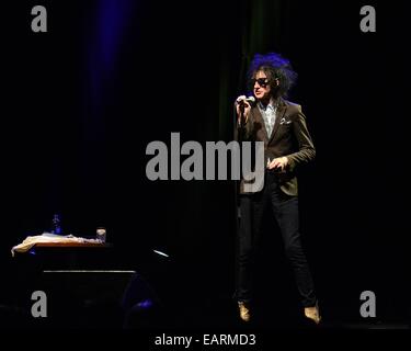 L'original "punk britannique poète' John Cooper Clarke effectue au vicaire Street... Avec : John Cooper Clarke Où : Test, l'Irlande Quand : 18 mai 2014 Banque D'Images