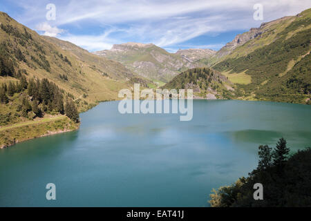 Le Lac de la Gittaz dans le Beaufortain, Savoie, Rhône-Alpes, France Banque D'Images