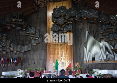 Nouvelle Basilique de Notre Dame de Guadalupe, Mexico,Mexique Banque D'Images