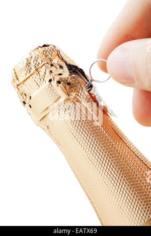 Mans part facilite une bouteille de champagne, isolé Banque D'Images