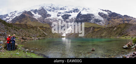 Lago humantay, le glacier humantay et montaña humantay, près de soraypampa, Pérou Banque D'Images