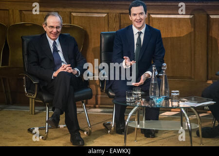 Londres, Royaume-Uni - 21 novembre 2014 : Le Chancelier George Osborne se réunit le ministre italien de l'économie et des finances, Pier Carlo Padoan pour une conférence intitulée "L'avenir de l'Europe comme une zone multi-devises" Cruciatti Crédit : Piero/Alamy Live News Banque D'Images