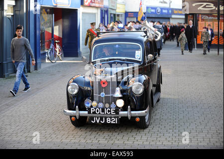 1952 préfet Ford voiture de police entraînée et administré par Brian Bedford Banque D'Images