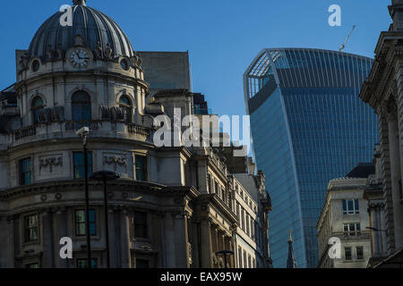 L'architecture moderne de Londres dans le centre-ville Banque D'Images