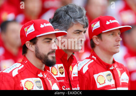 Abu Dhabi, Emirats Arabes Unis. 20 novembre, 2014. Sport Automobile : Championnat du Monde de Formule 1 de la FIA 2014, Grand Prix d'Abu Dhabi, # 14 Fernando Alonso (ESP, la Scuderia Ferrari), Marco Mattiacci (ITA, Scuderia Ferrari), # 7 Kimi Raikkonen (FIN, la Scuderia Ferrari), Crédit photo : dpa alliance/Alamy Live News Banque D'Images