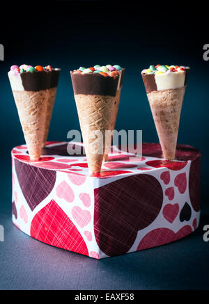Ice cream stick dans la forme de coeur fort, selective focus Banque D'Images