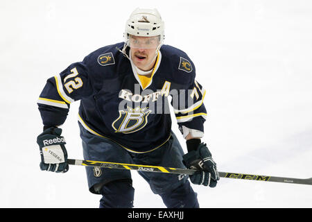 18 novembre 2014 - Espoo, Suomi - Siim Liivik de blues au cours de match Ligue de hockey finlandais Lukko vs Blues à Helsinki le 18 novembre 2014. Matti Raivio / Tout sur appuyez sur Banque D'Images