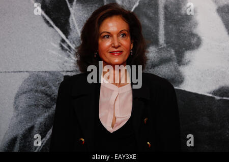 Turin, Italie. 21 Nov, 2014. Anne Fontaine (directeur du film "Gemma Bovery") pose sur le tapis rouge à l'ouverture de la 32e Festival du Film de Turin. Crédit : Elena Aquila/Pacific Press/Alamy Live News Banque D'Images