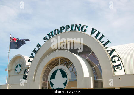 St Ives shopping village à St Ives, sur la côte nord de Sydney, Australie Banque D'Images