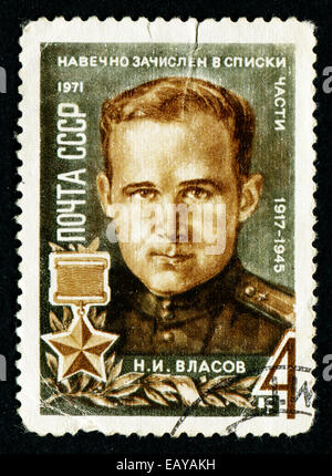 Urss - circa 1971 : timbres en URSS (Russie) affiche portrait de Vlasov avec l'inscription 'Vlasov, 1917 - 1945", de la Banque D'Images