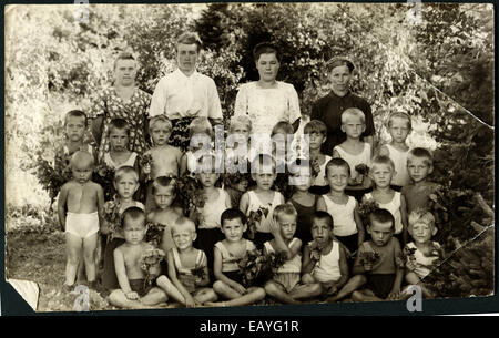 Urss, Petropavlovsk - circa 1960 : Vintage photo montre le détachement de pionnier dans un camp, 1960 Banque D'Images