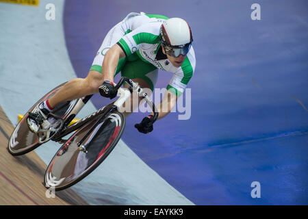 Manchester, UK. 22 Nov, 2014. Série révolution à vélo. 47 Révolution - Série 12 - Manchester session de l'après-midi Crédit : Guy Swarbrick/trackcycling.net/Alamy Live News Banque D'Images