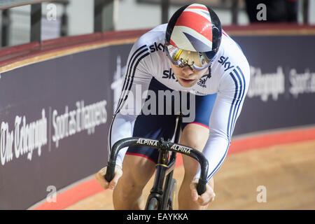 Manchester, UK. 22 Nov, 2014. Série révolution à vélo. 47 Révolution - Série 12 - Manchester session de l'après-midi Crédit : Guy Swarbrick/trackcycling.net/Alamy Live News Banque D'Images