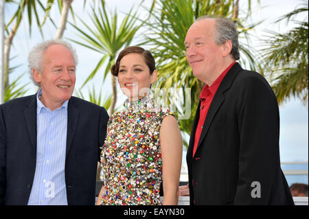 Le 67e Festival du Film de Cannes Annuel - "deux jours, une nuit" - Photocall avec : Marion Cotillard,Luc Dardenne, Jean-Pierre Dardenne Où : Cannes, France Quand : 20 mai 2014 Banque D'Images