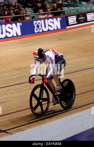 Manchester, UK. 22 Nov, 2014. Cyclisme sur piste série révolution ronde 2. Credit : Grant Burton/Alamy Live News Banque D'Images