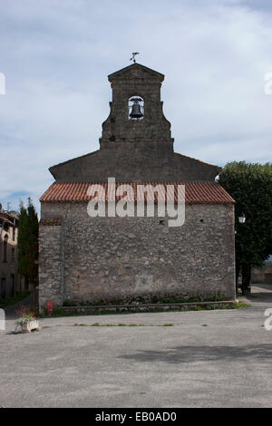 Façade de l'église de Roquefixade en France Banque D'Images