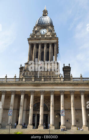 UK, Leeds, l'Hôtel de Ville Tour de l'horloge. Banque D'Images