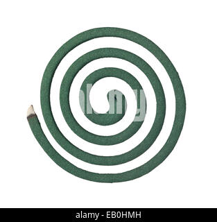 Bobine de moustiques en feu isolé sur fond blanc Banque D'Images