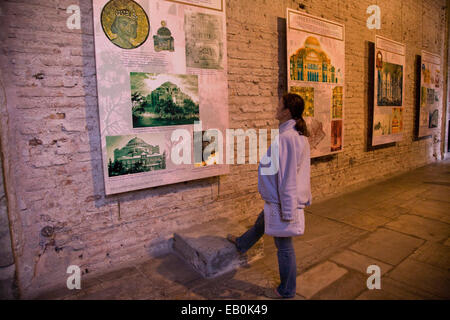 Expositions à l'intérieur de Sainte-sophie (église de la Sainte Sagesse), Istanbul, Turquie, Moyen-Orient Banque D'Images