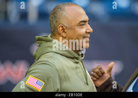 Houston, Texas, USA. 23 Nov, 2014. Cincinnati Bengals entraîneur en chef Marvin Lewis sourit avant un match de la NFL entre les Houston Texans et les Bengals de Cincinnati à NRG Stadium à Houston, TX, le 23 novembre 2014. Les Bengals a gagné le match 22-13. Credit : Trask Smith/ZUMA/Alamy Fil Live News Banque D'Images