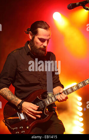 Birmingham, UK. 24 Nov, 2014. Groupe de rock américain The Gaslight Anthem en concert à Birmingham O2 Academy dans le cadre de leur tournée à l'appui de leur album de 2014 se blesser Crédit : Simon Newbury/Alamy Live News Banque D'Images