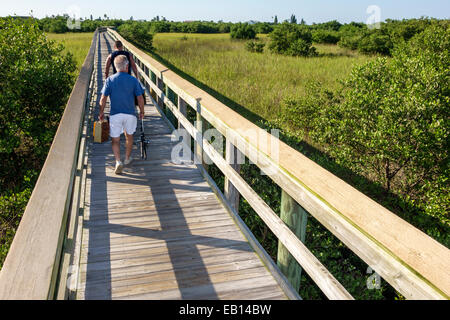 Daytona Beach Florida, Ponce Inlet Water, Ponce Preserve, parc public, promenade nature surélevée, les visiteurs Voyage voyage tourisme touristique repère lan Banque D'Images