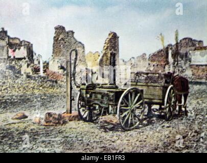 La propagande allemande colorisée contemporain photo montre une cuisine allemande dans un village détruit pendant la bataille de la Somme en 1916. Photo : Archives Neumann - PAS DE SERVICE DE FIL Banque D'Images