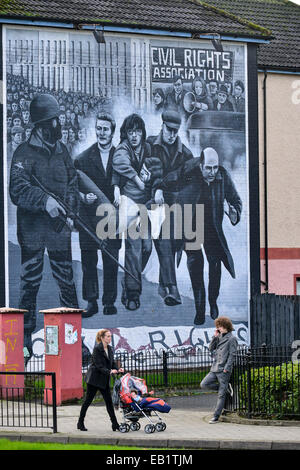 Bloody Sunday, Bogside, Derry murale, Londonderry, en Irlande du Nord. Photo : George Sweeney/Alamy Banque D'Images