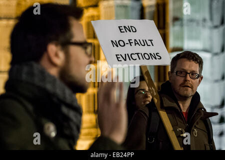 Londres, Royaume-Uni. 24 Nov, 2014. 'Fin' contre les expulsions de vengeance à Westminster © Guy Josse/Alamy Live News Banque D'Images