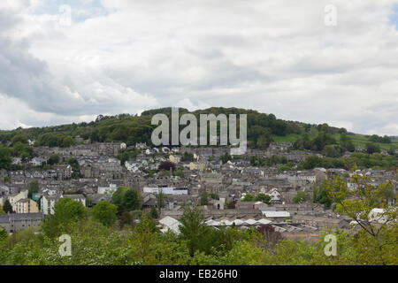 Kendal town paysage la ville et Kendal est tombé au-delà, à partir de la colline du Château, Kendal. Banque D'Images